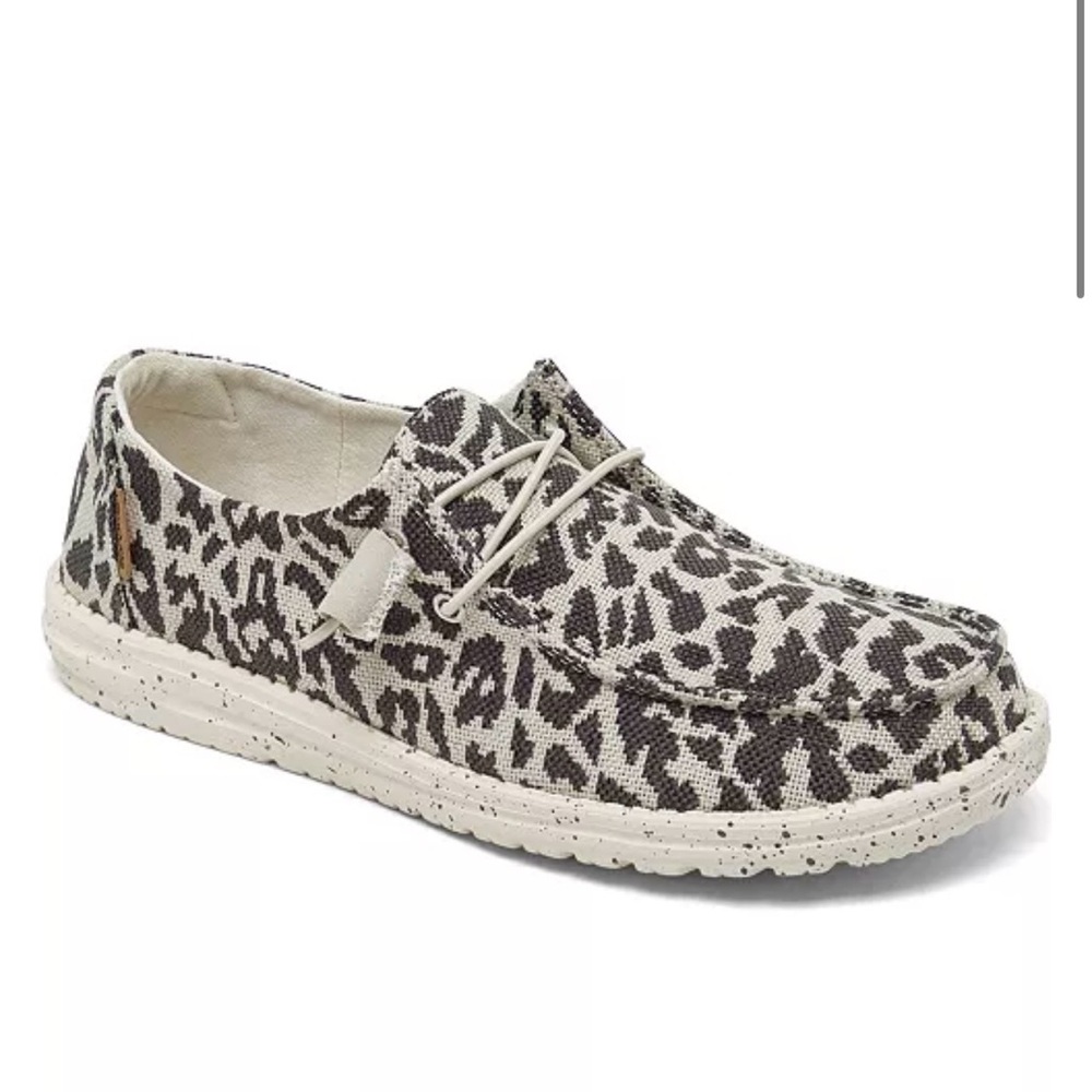 Leopard Hey Dudes